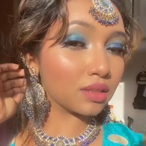 Meet your Posher, Tania